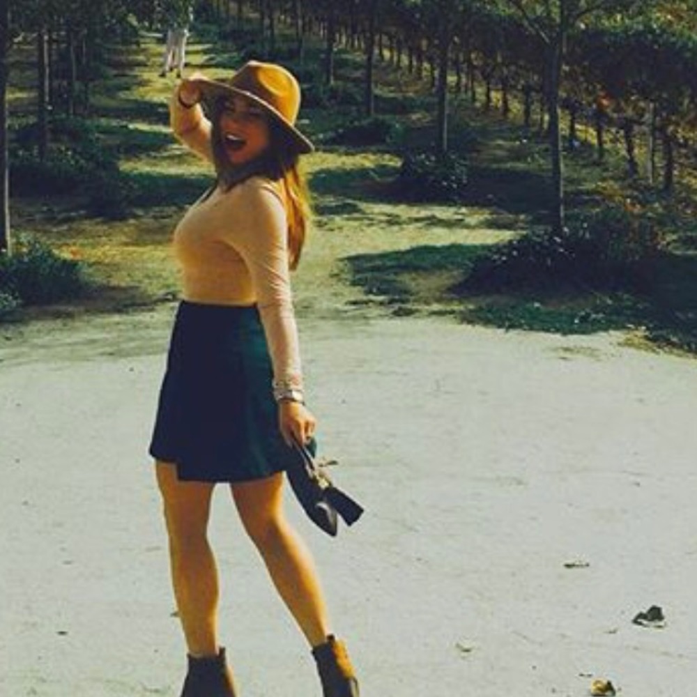 Meet your Posher, Cassie